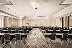 Fairmont Chicago at Millennium Park