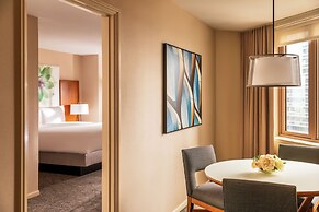 Fairmont Chicago at Millennium Park