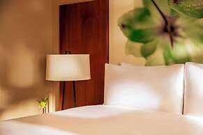 Fairmont Chicago at Millennium Park