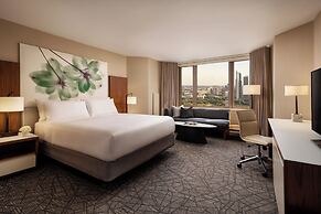 Fairmont Chicago at Millennium Park
