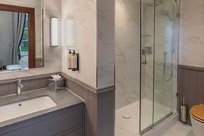 Oulton Hall Hotel, Spa & Golf Resort