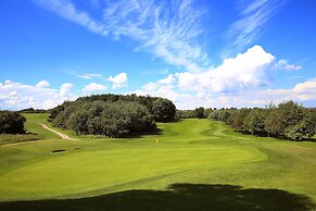 Oulton Hall Hotel, Spa & Golf Resort