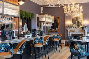 Oulton Hall Hotel, Spa & Golf Resort