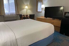 Days Inn by Wyndham Colby