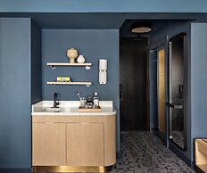 Kimpton Theta New York - Times Square by IHG