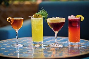 Kimpton Theta New York - Times Square by IHG