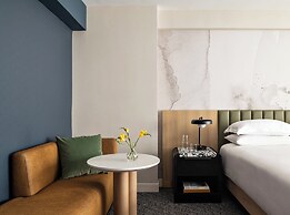 Kimpton Theta New York - Times Square by IHG