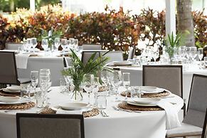 Kimpton Surfcomber Hotel by IHG