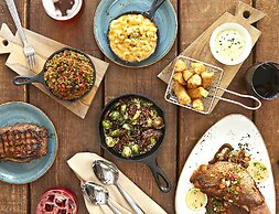 Kimpton Surfcomber Hotel by IHG