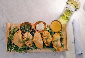 Kimpton Surfcomber Hotel by IHG