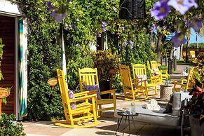 Kimpton Surfcomber Hotel by IHG