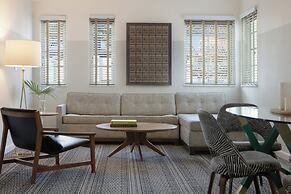 Kimpton Surfcomber Hotel by IHG