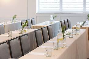 Kimpton Surfcomber Hotel by IHG