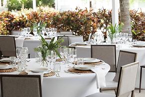 Kimpton Surfcomber Hotel by IHG