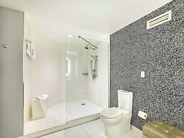 The Royal Sonesta Minneapolis Downtown