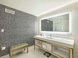 The Royal Sonesta Minneapolis Downtown