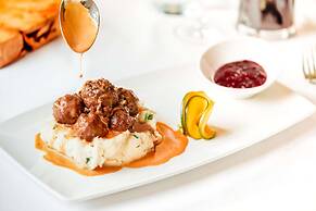 The Royal Sonesta Minneapolis Downtown