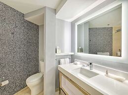 The Royal Sonesta Minneapolis Downtown