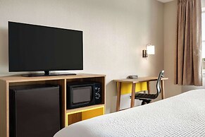 Days Inn by Wyndham Hershey