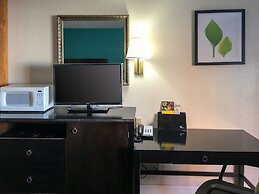 Days Inn by Wyndham Thomson