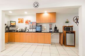 Knights Inn Gallup at 3208 W Hwy 66