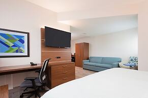 Holiday Inn Express & Suites Panama City Beach - Beachfront by IHG