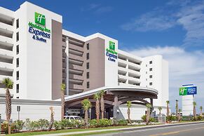 Holiday Inn Express & Suites Panama City Beach - Beachfront by IHG