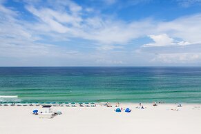 Holiday Inn Express & Suites Panama City Beach - Beachfront by IHG
