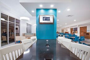 Holiday Inn Express & Suites Panama City Beach - Beachfront by IHG