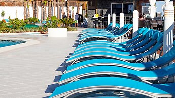 Holiday Inn Express & Suites Panama City Beach - Beachfront by IHG