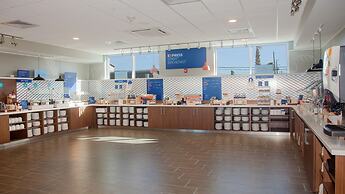 Holiday Inn Express & Suites Panama City Beach - Beachfront by IHG