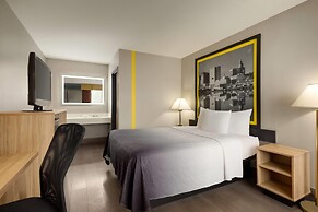 Super 8 by Wyndham Meadowlands