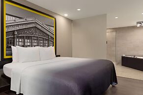 Super 8 by Wyndham Meadowlands