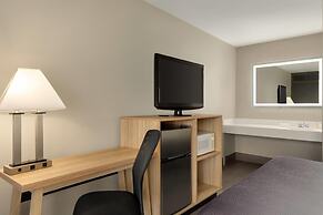 Super 8 by Wyndham Meadowlands