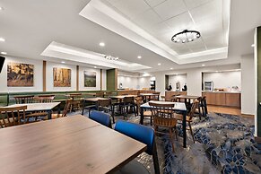 Fairfield Inn and Suites By Marriott Chesapeake