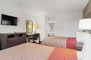 Marina Inn & Suites Chalmette - New Orleans