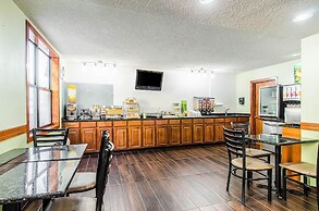 La Casa Inn & Suites - Middleboro