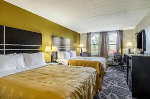 La Casa Inn & Suites - Middleboro