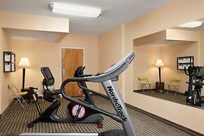 La Casa Inn & Suites - Middleboro