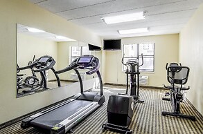 La Casa Inn & Suites - Middleboro