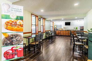 La Casa Inn & Suites - Middleboro