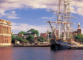 Lord Baltimore Hotel