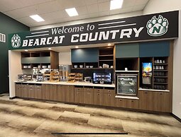 Bearcat Inn and Suites