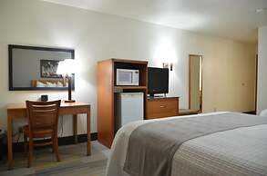 Bearcat Inn and Suites