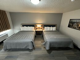 Bearcat Inn and Suites