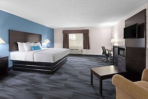 Baymont Inn and Suites by Wyndham Farmington, MO