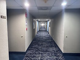 Baymont Inn and Suites by Wyndham Farmington, MO