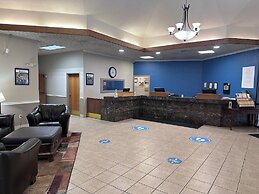 Baymont Inn and Suites by Wyndham Farmington, MO
