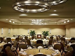 DoubleTree by Hilton Hotel & Suites Charleston Airport