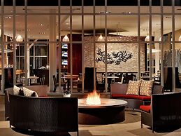 DoubleTree by Hilton Hotel & Suites Charleston Airport